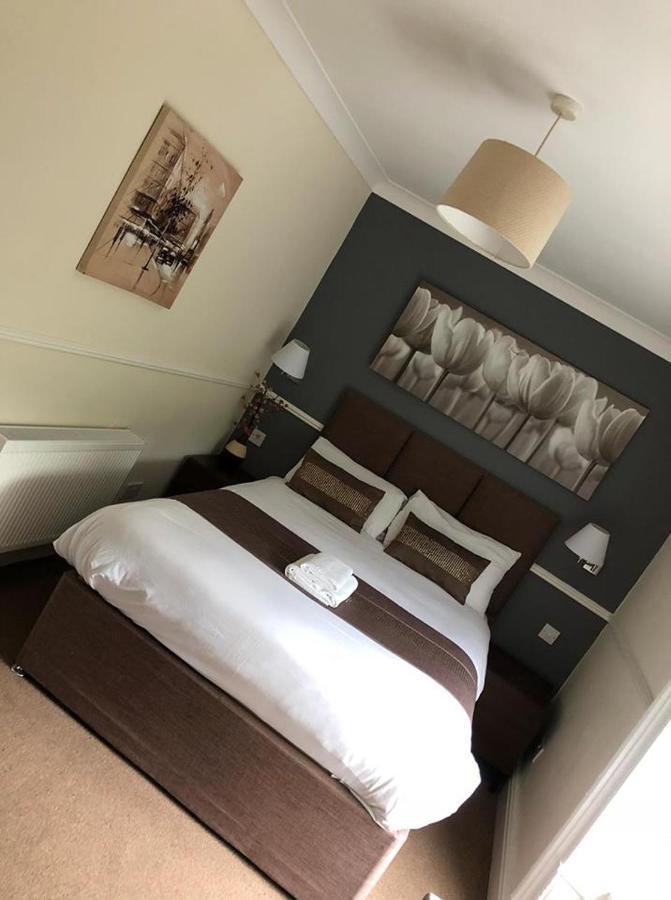 Gomersal Lodge Hotel Cleckheaton Exterior photo